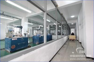 首條光刻石英玻璃基板成套生產(chǎn)線建成 建筑材料行業(yè)的革命性突破
